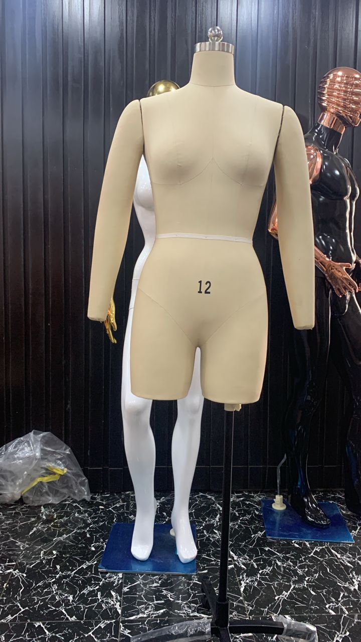 foreign pinnable dressform