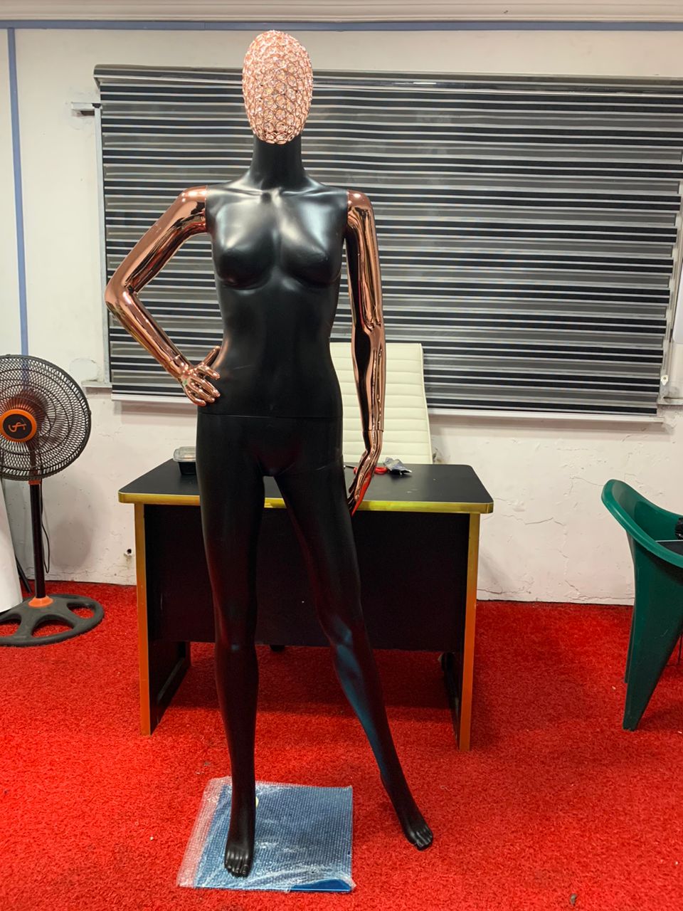 black crystal head mannequin